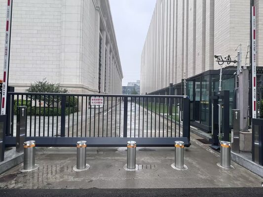 304 316 Stainless Steel Automatic Bollard with Remote Control and IP68 Rating for Vehicle Stopper