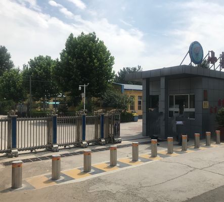High Impact Resistance Manually Retractable Bollard 6±1mm Thickness for Security and Durability