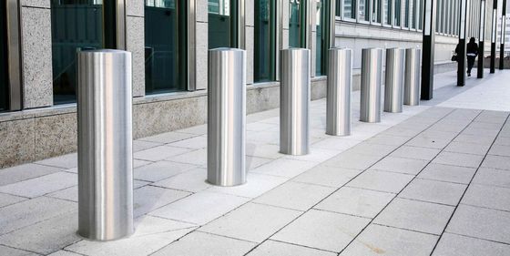 Customizable Diameter Metal Fixed Bollards Heavy Duty Parking Post Galvanised Steel Bollards