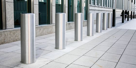 Customizable Diameter Metal Fixed Bollards Heavy Duty Parking Post Galvanised Steel Bollards