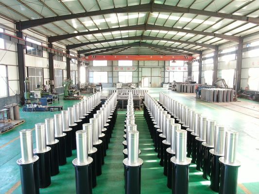 Anti Vehicle Collision Hydraulic Security Bollards For Pedestrian Safety ISO9001