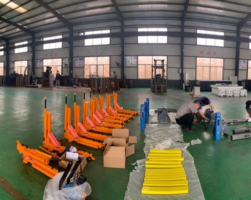 Portable Mobile Vehicle Barrier System With Yellow IP68 Protection Class