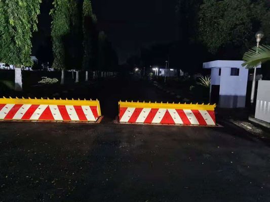 Hydraulic Traffic Road Blocker for Parking Lot Top Plate Thickness 20mm