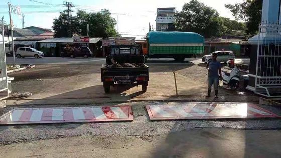 Hydraulic Traffic Road Blocker for Parking Lot Top Plate Thickness 20mm