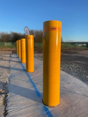 Fixed Bollards Security Posts with 1420mm*1200mm*1200mm Dimensions 15kg Weight and Reflective Tape