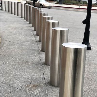 600/700/800mm Height Parking Posts For Driveways For Outdoor Security Fixed Bollards