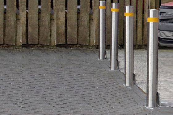 600/700/800mm Height Parking Posts For Driveways For Outdoor Security Fixed Bollards