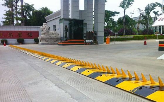 Meet Customer Need Heavy Duty Spike Tyre Killer Barrier for Passageway Access Control