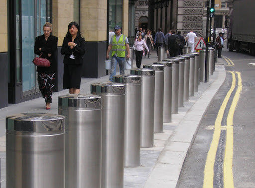 Customized  Street Stainless Steel Flat Top Bollards for Perimeter Protection