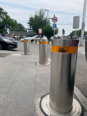 110-440V Stainless Steel Remote Control Vehicle Car Stop Barrier Automatic Bollards