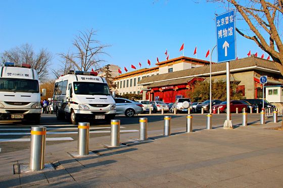 Hydraulic Automatic Bollards For Driveways LED Lights 380V/220V