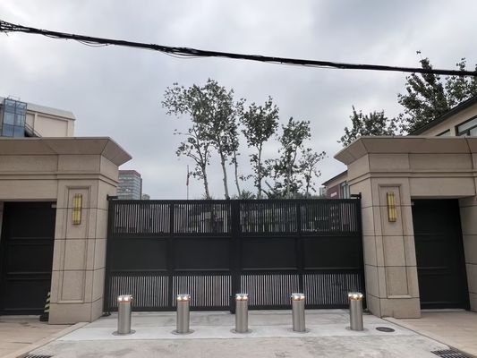 Safety Automatic Bollards For Driveways High Performance Protection
