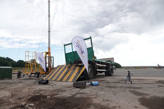 Heavy-Duty Road Blocker 300mm Depth and 1000mm Intercept Height for Maximum Security