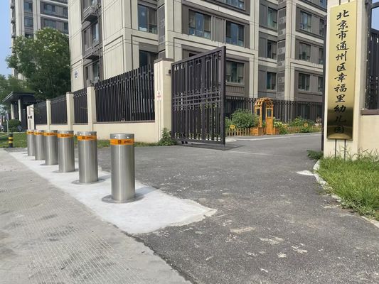 Anti Crash Reliable Security Driveway Bollards Metal Parking Bollards