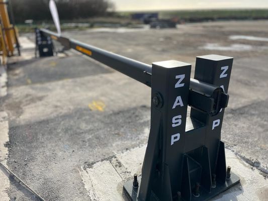 220V/380V Rising Beam Barrier High Strength IWA Certified 820mm Intercept Height