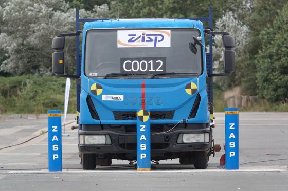 Effective Traffic Control Removable Bollards Weather Resistance Surface Mount