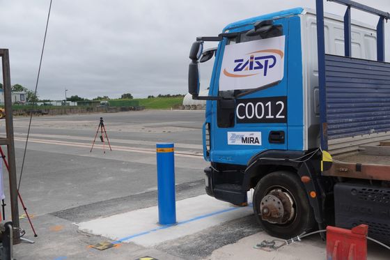 K4 High Visibility Stainless Steel Removable Bollards With IWA14-1 Cerification
