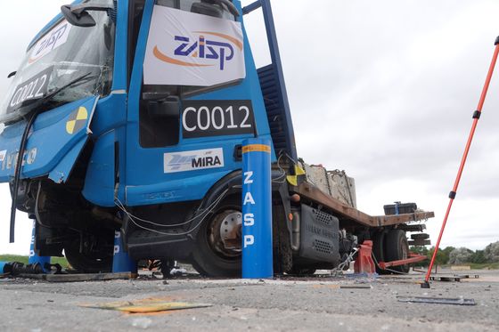 4 Inches Diameter Removable Bollards for Outdoor Use and Traffic Control with 600mm Cylinder Intercept Height