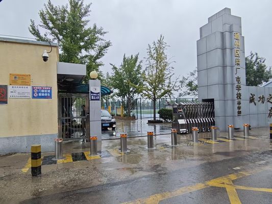 Anti Crash Reliable Security Driveway Bollards Metal Parking Bollards