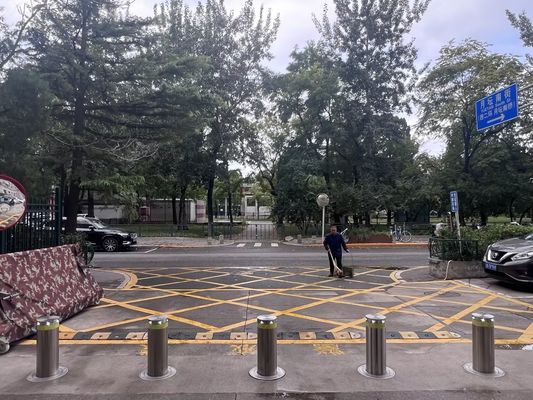 Physical Security Barrier Pop Up Bollards Post For Access Control