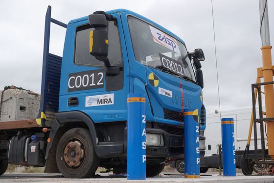 1000±5mm Height Above Ground Retractable Bollards The Perfect Solution for Your Safety