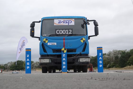 36 Inches Height Removable Bollards with 219mm+2mm and 157mm+2mm Cylinder Diameter for Secure Access Control