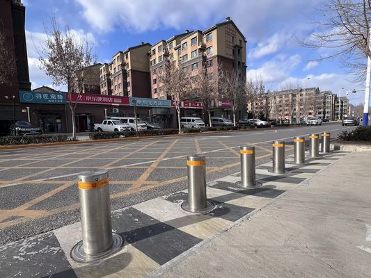 IP68 Rated Automatic Bollards For Driveways With Remote Control System