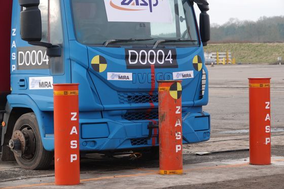 Anti Corrosion Fixed Bollards Perfect Addition To Traffic Control Plan Depth 350mm