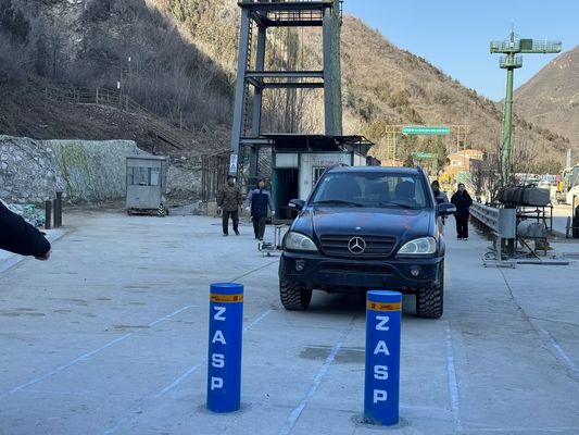 Q345 Basement Material Fixed Bollards For Customized Traffic Control Solutions