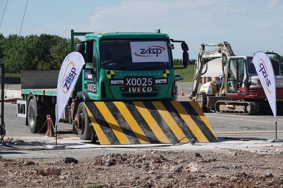 制御システム接続 作業 道路ブロック 緊急上昇のためのEFO回路