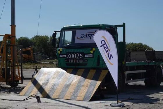 PAS 68 Certified Hydraulic Road Blocker with Zero Penetration Design and Shallow Mount for High Security